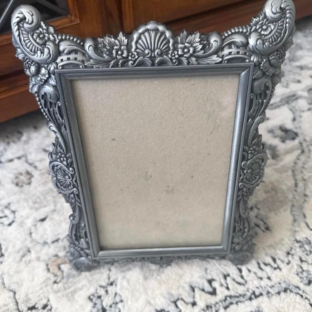 5 x 7 Heavy Pewter Frame ornate